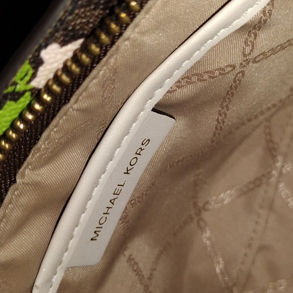 Michael Kors Clutch bag - Picture 5 of 8